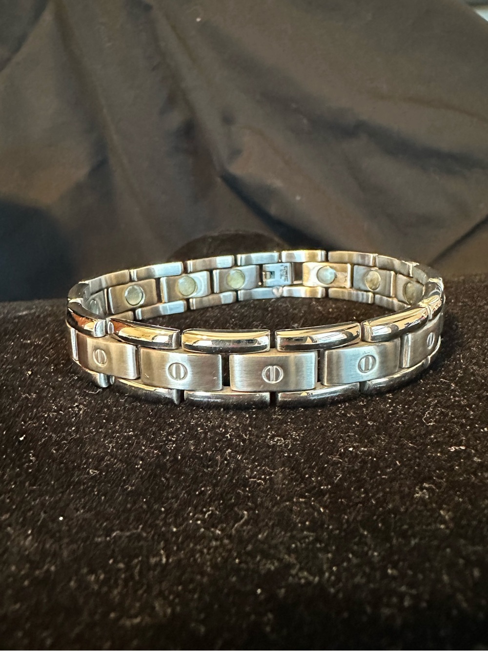 Mens Stainless Steel Screw Head Bracelet